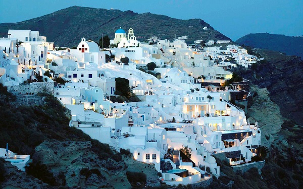 Hòn đảo tuyệt đẹp - Santorini