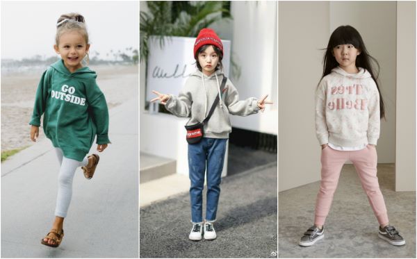 Phối áo hoodie cùng với quần legging, quần jean, quần kaki hoặc quần tất tối màu đều vô cùng xinh xắn