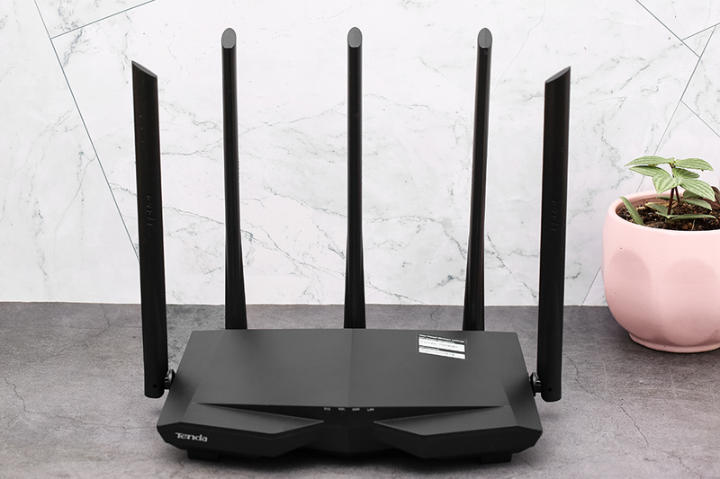 Nên dùng bộ phát wifi của hãng nào - Router Wifi Chuẩn AC1200 Tenda AC7